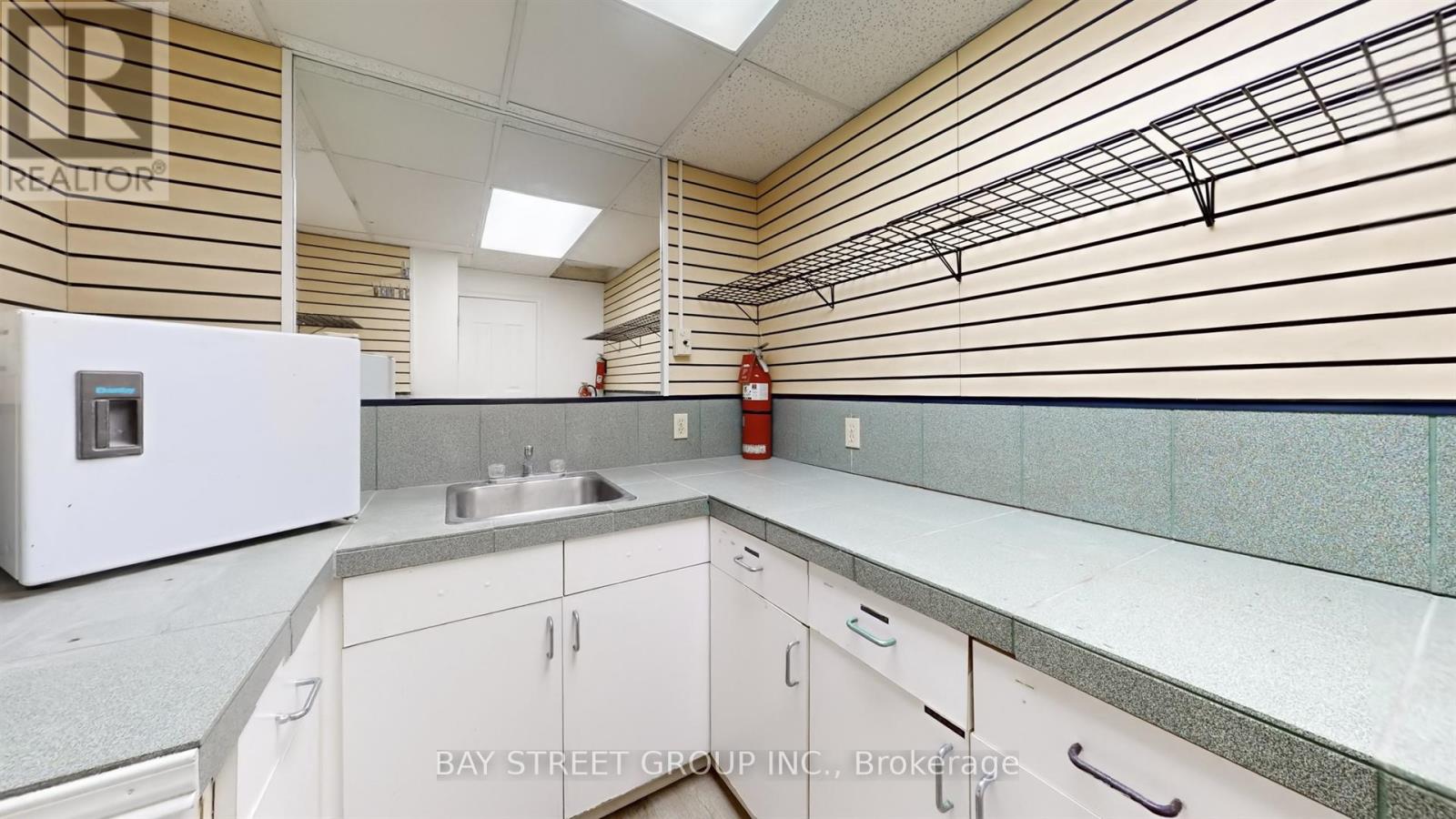 101 - 66 Maple Avenue, Barrie (City Centre), Ontario L4N 1R8 - Photo 15 - S12968922