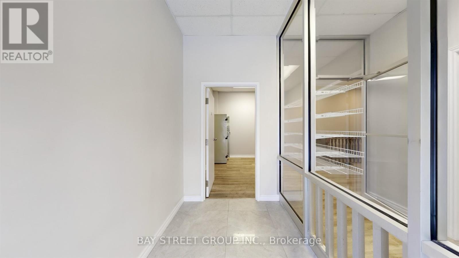 101 - 66 Maple Avenue, Barrie (City Centre), Ontario L4N 1R8 - Photo 25 - S12968922