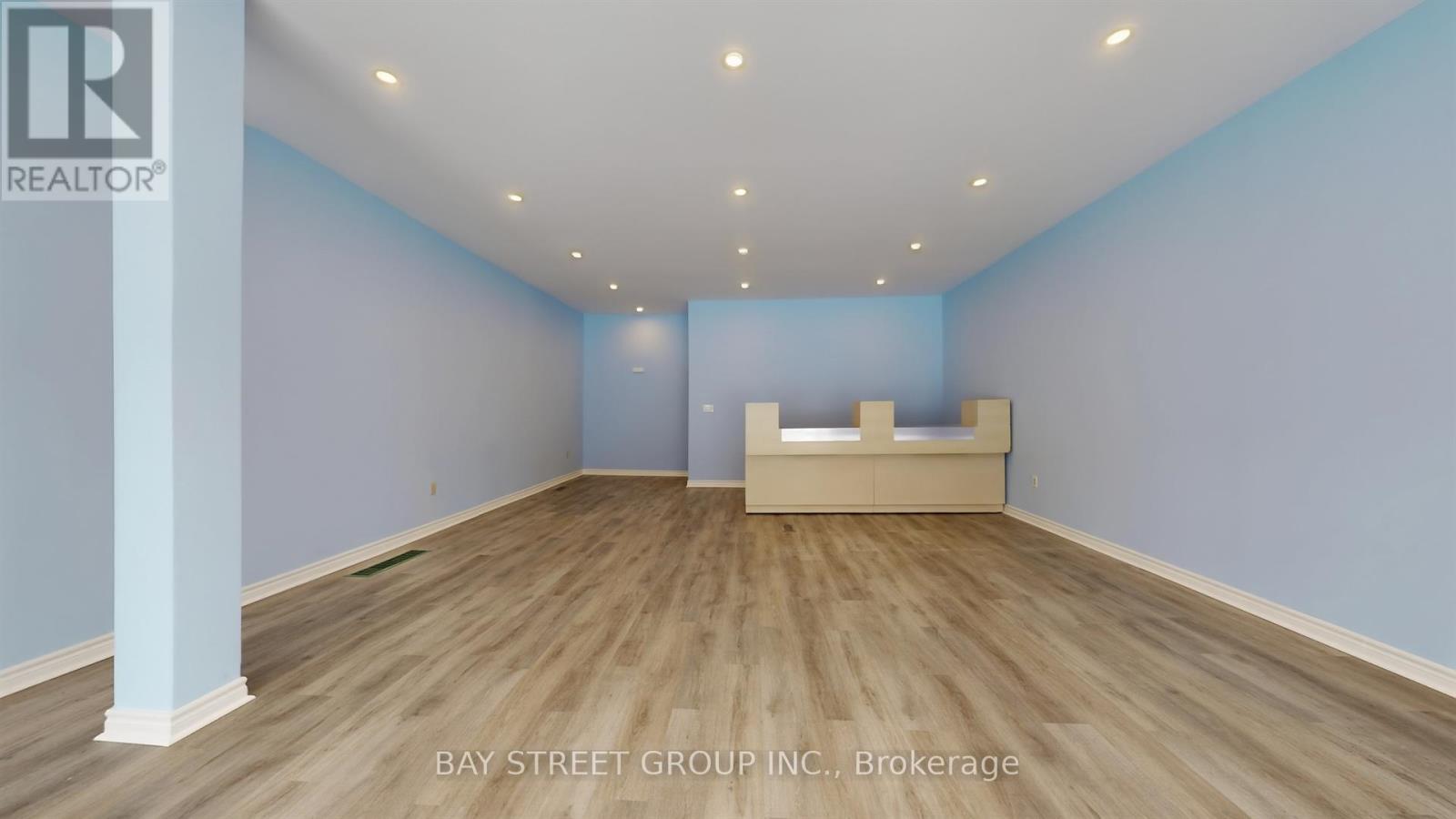 101 - 66 Maple Avenue, Barrie (City Centre), Ontario L4N 1R8 - Photo 9 - S12968922