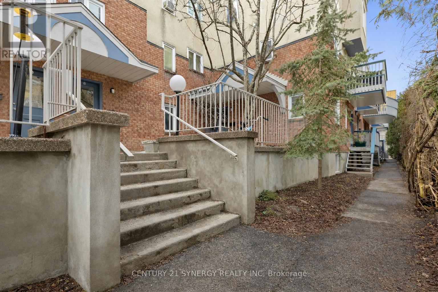 8 - 1204 Shillington Avenue, Ottawa, Ontario  K1Z 7Z4 - Photo 2 - X12876452
