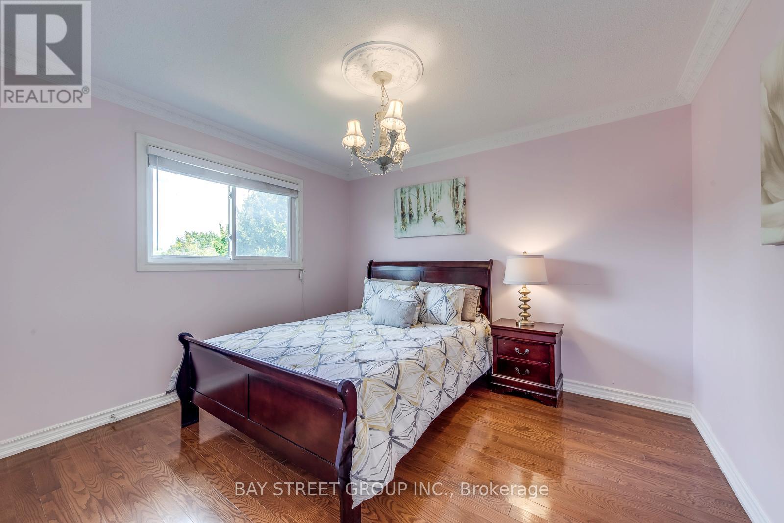 1394 Peartree Circle, Oakville, Ontario  L6M 2J1 - Photo 33 - W12968792