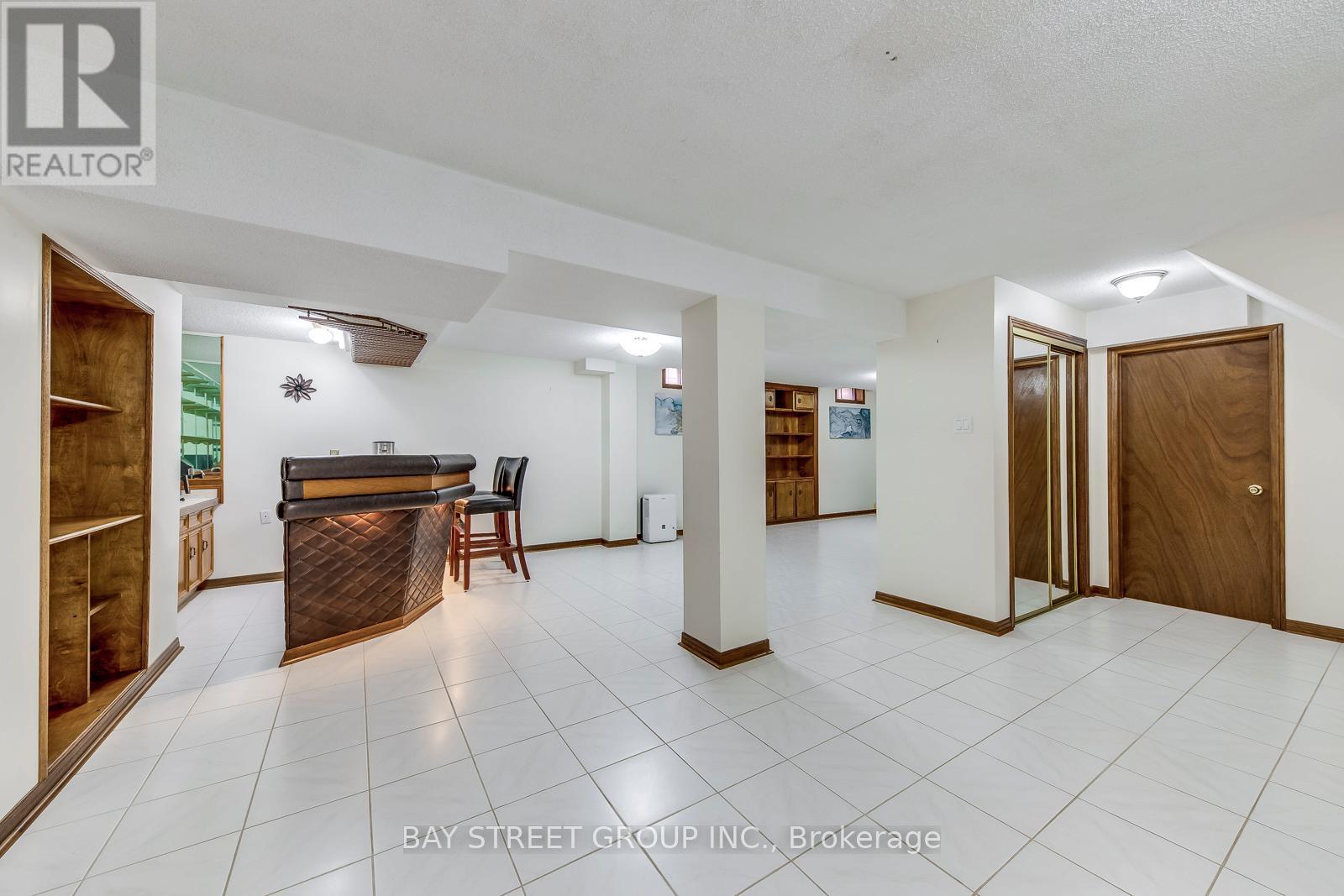 1394 Peartree Circle, Oakville, Ontario  L6M 2J1 - Photo 39 - W12968792