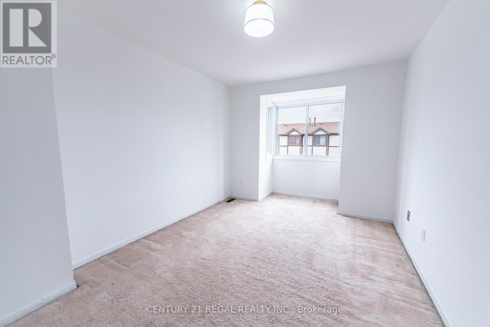 5 - 4 Bradbrook Road, Toronto, Ontario  M8Z 5V3 - Photo 17 - W12968820