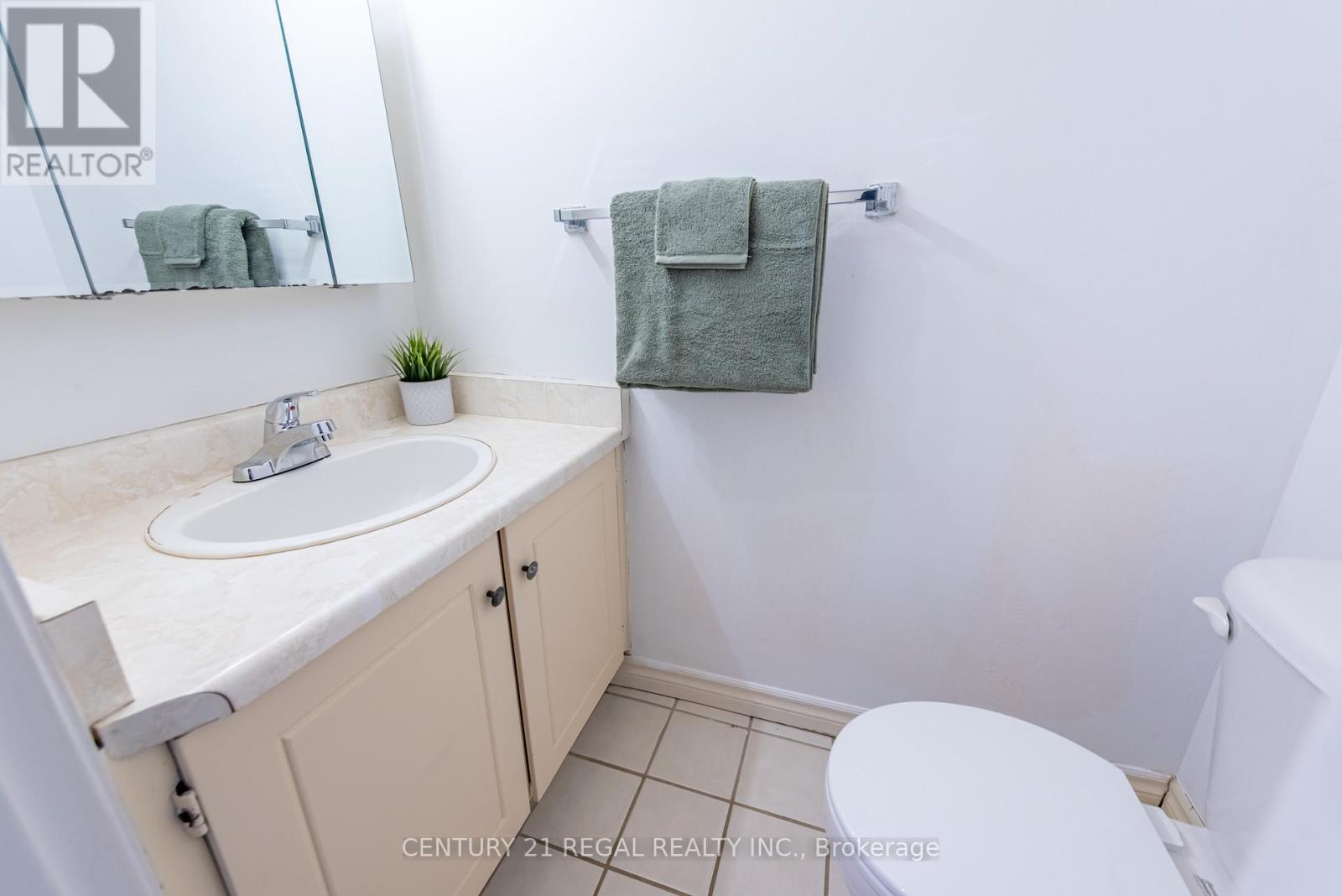 5 - 4 Bradbrook Road, Toronto, Ontario  M8Z 5V3 - Photo 24 - W12968820