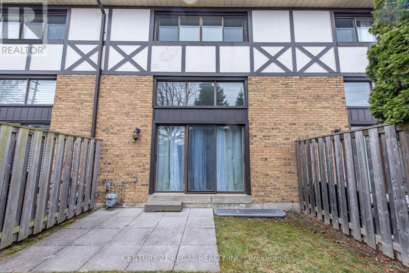 5 - 4 Bradbrook Road, Toronto, Ontario  M8Z 5V3 - Photo 28 - W12968820