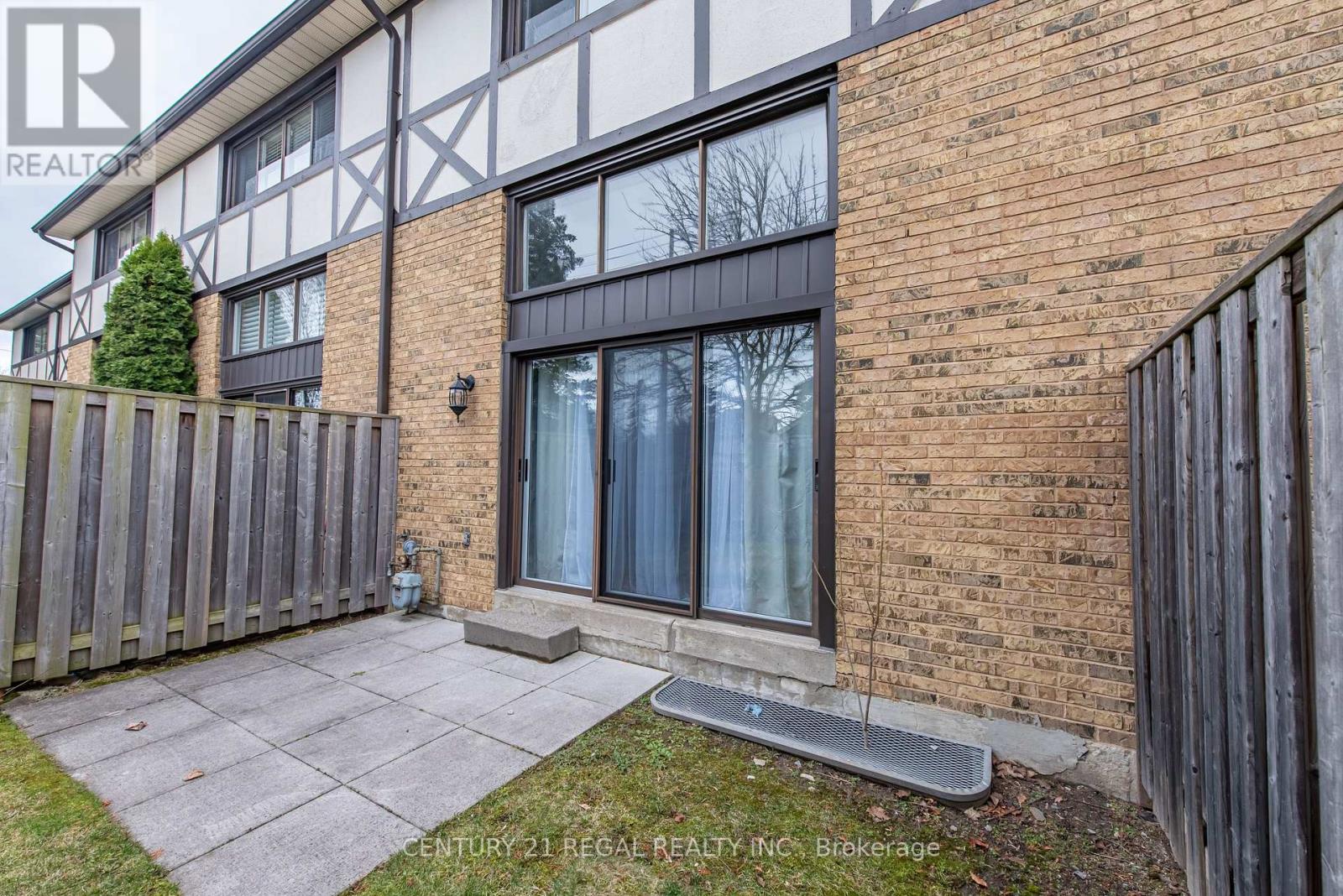 5 - 4 Bradbrook Road, Toronto, Ontario  M8Z 5V3 - Photo 29 - W12968820