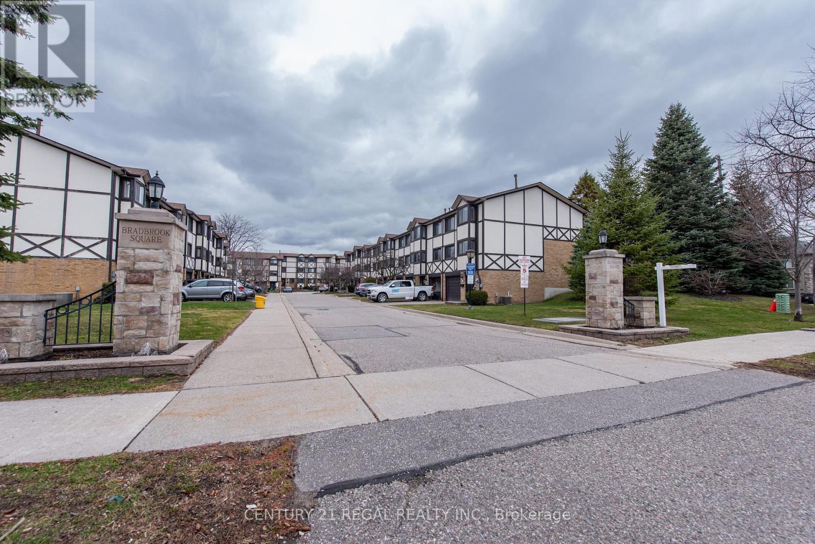 5 - 4 Bradbrook Road, Toronto, Ontario  M8Z 5V3 - Photo 33 - W12968820