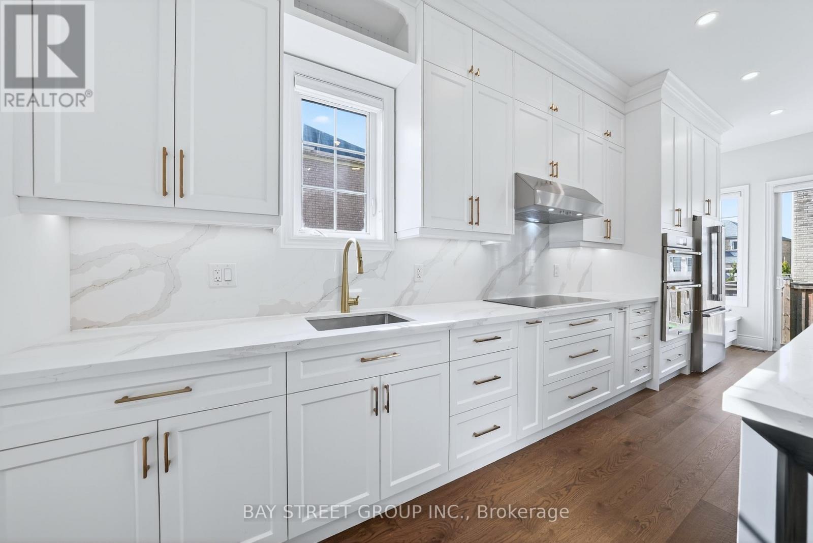 3178 Buttonbush Trail, Oakville, Ontario  L6H 0T4 - Photo 11 - W12968840