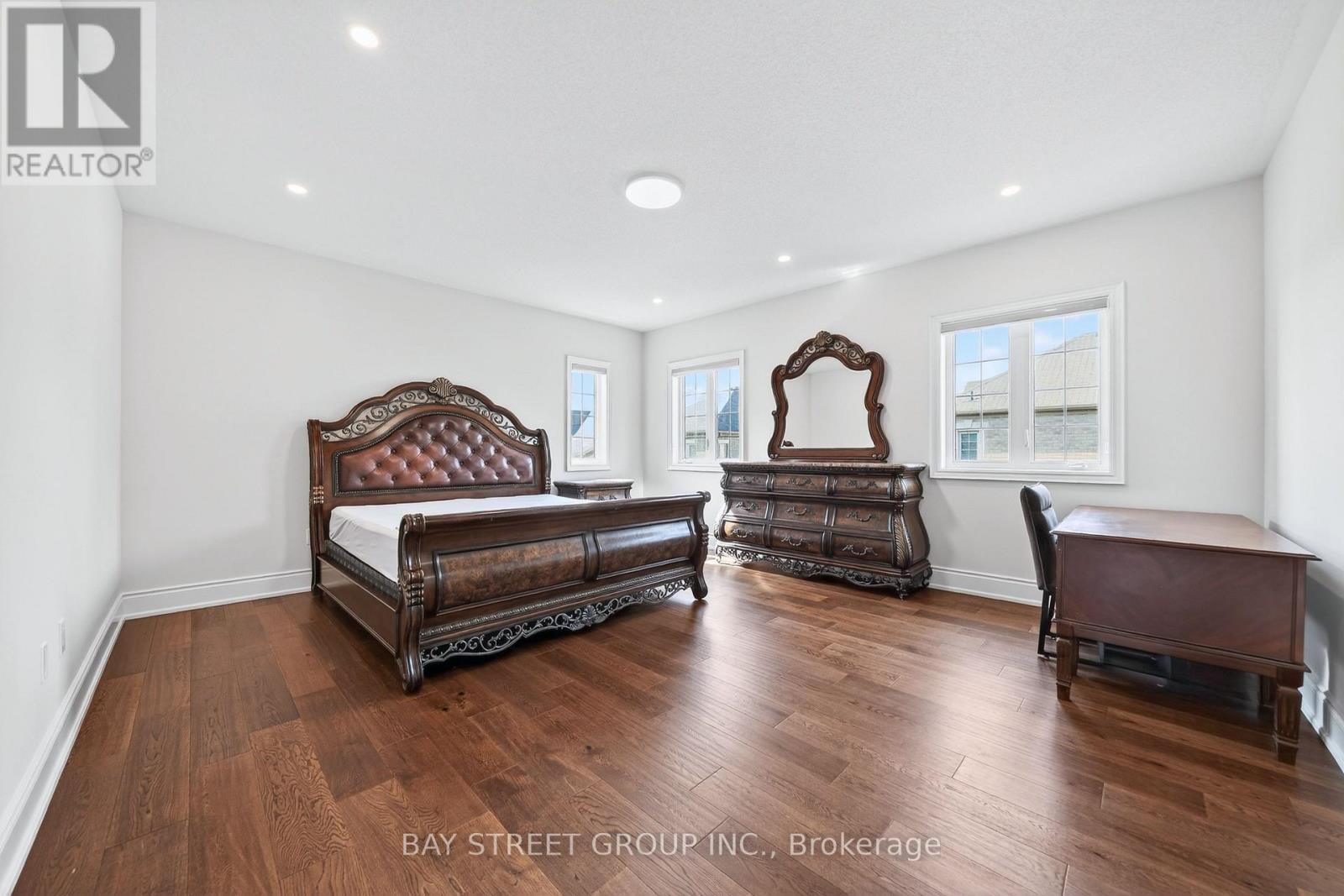 3178 Buttonbush Trail, Oakville, Ontario  L6H 0T4 - Photo 21 - W12968840