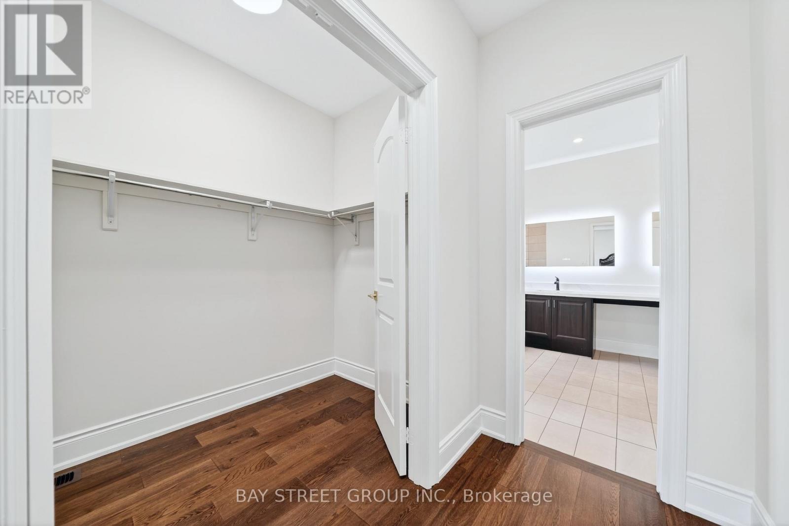 3178 Buttonbush Trail, Oakville, Ontario  L6H 0T4 - Photo 22 - W12968840