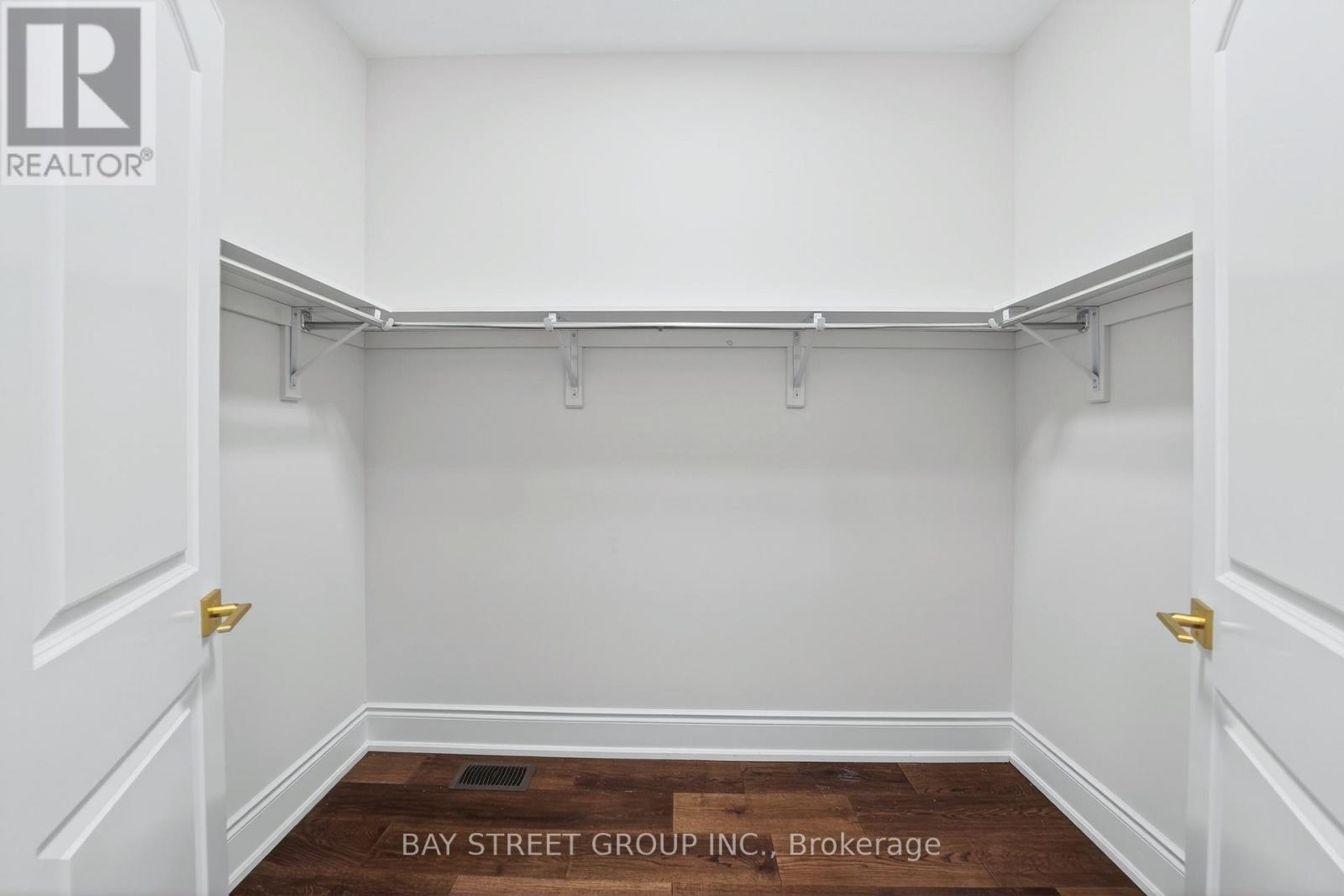 3178 Buttonbush Trail, Oakville, Ontario  L6H 0T4 - Photo 23 - W12968840