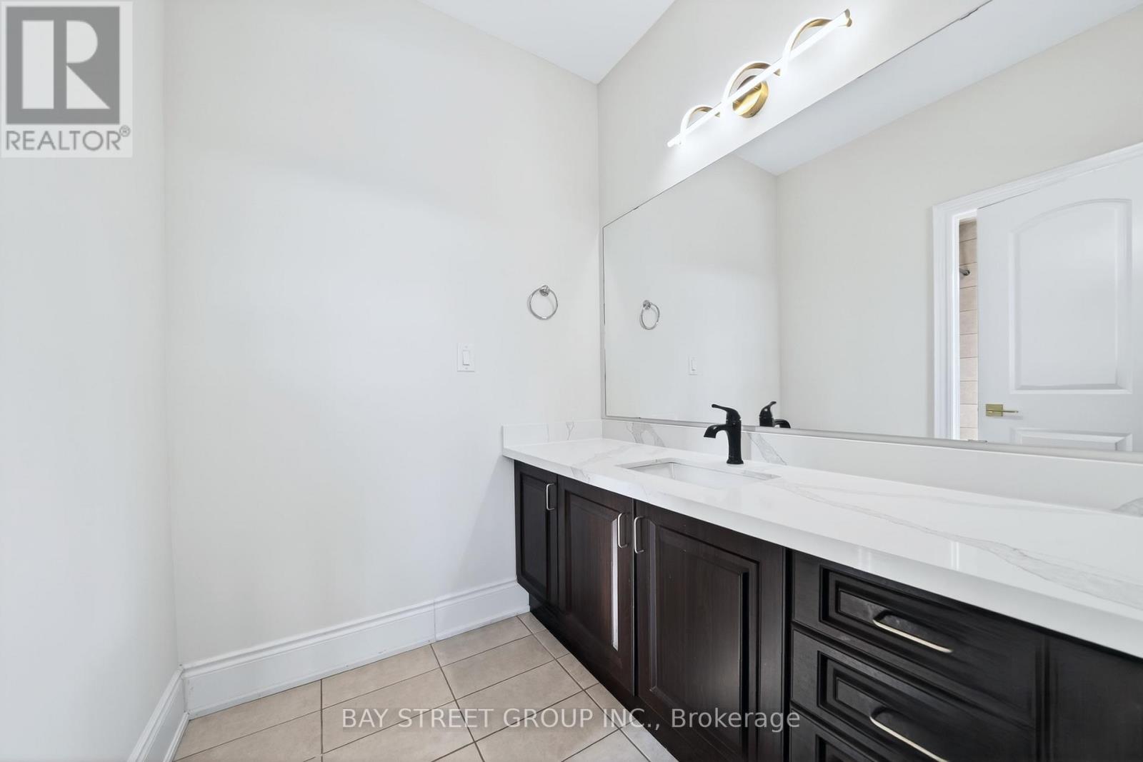 3178 Buttonbush Trail, Oakville, Ontario  L6H 0T4 - Photo 33 - W12968840