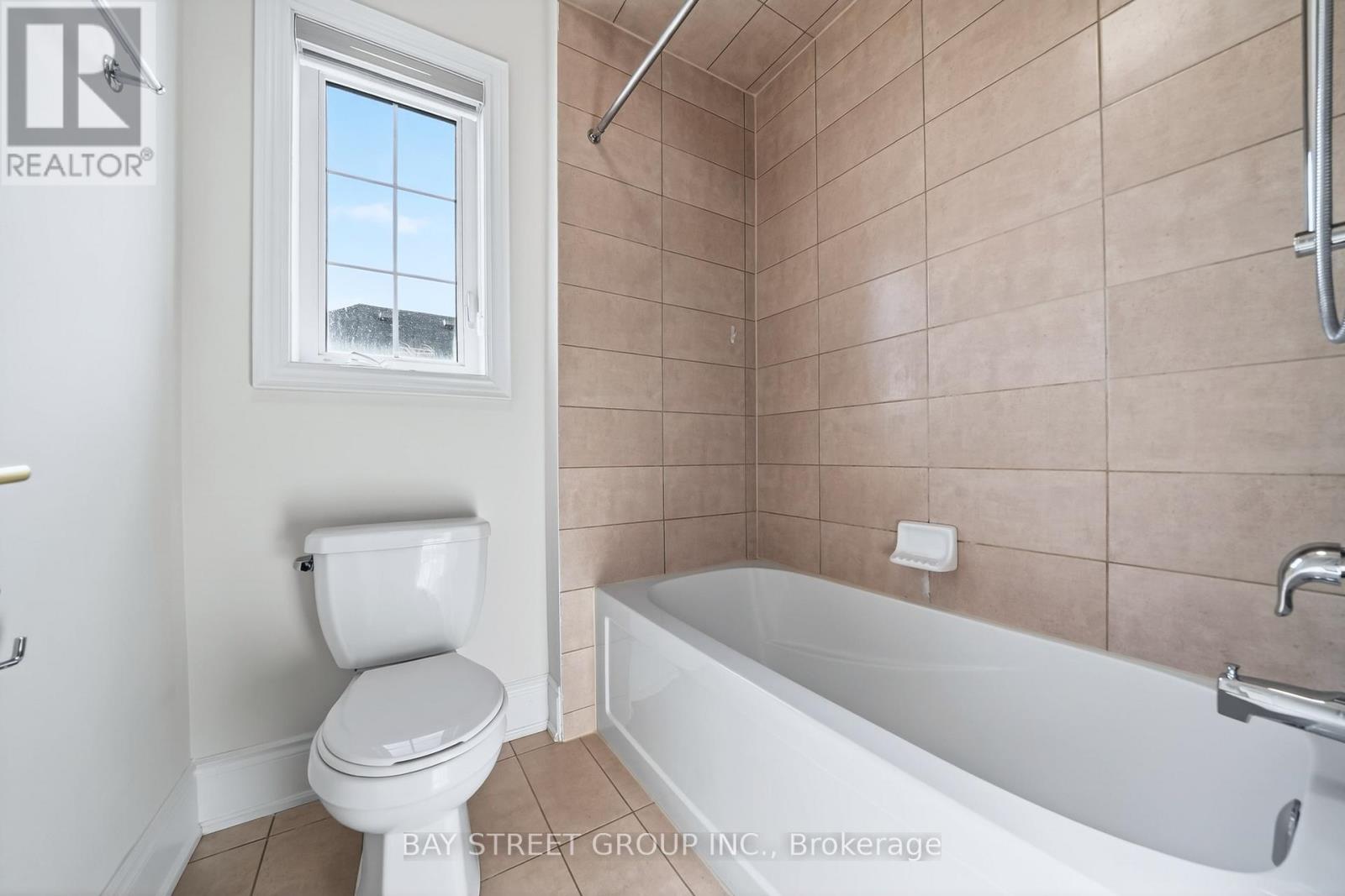 3178 Buttonbush Trail, Oakville, Ontario  L6H 0T4 - Photo 34 - W12968840