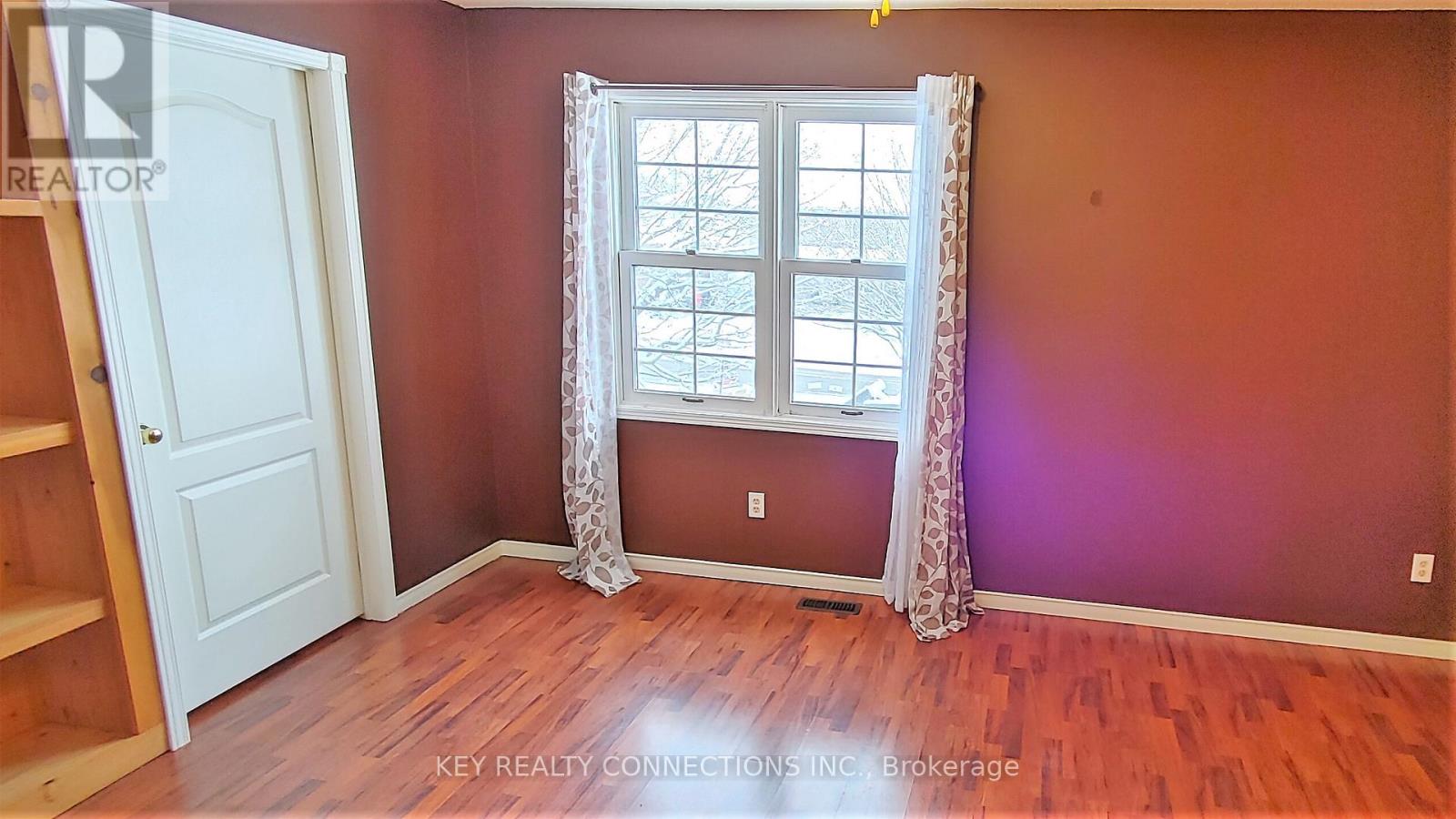 318 Michael Drive, Orangeville, Ontario  L9W 4M5 - Photo 11 - W12968870