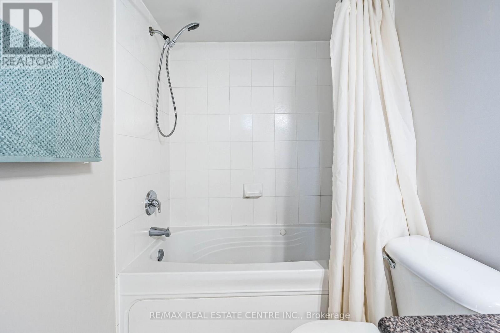 22 Tanasi Road, Brampton, Ontario  L6X 0K4 - Photo 21 - W12968884