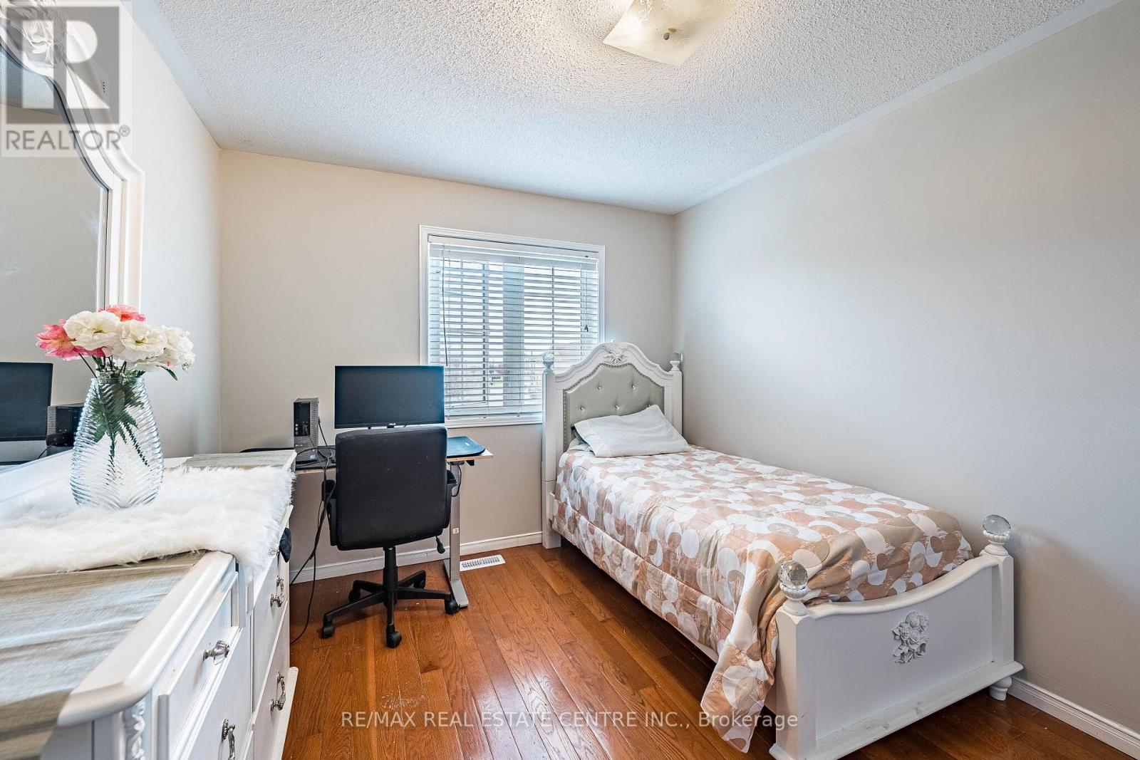 22 Tanasi Road, Brampton, Ontario  L6X 0K4 - Photo 22 - W12968884