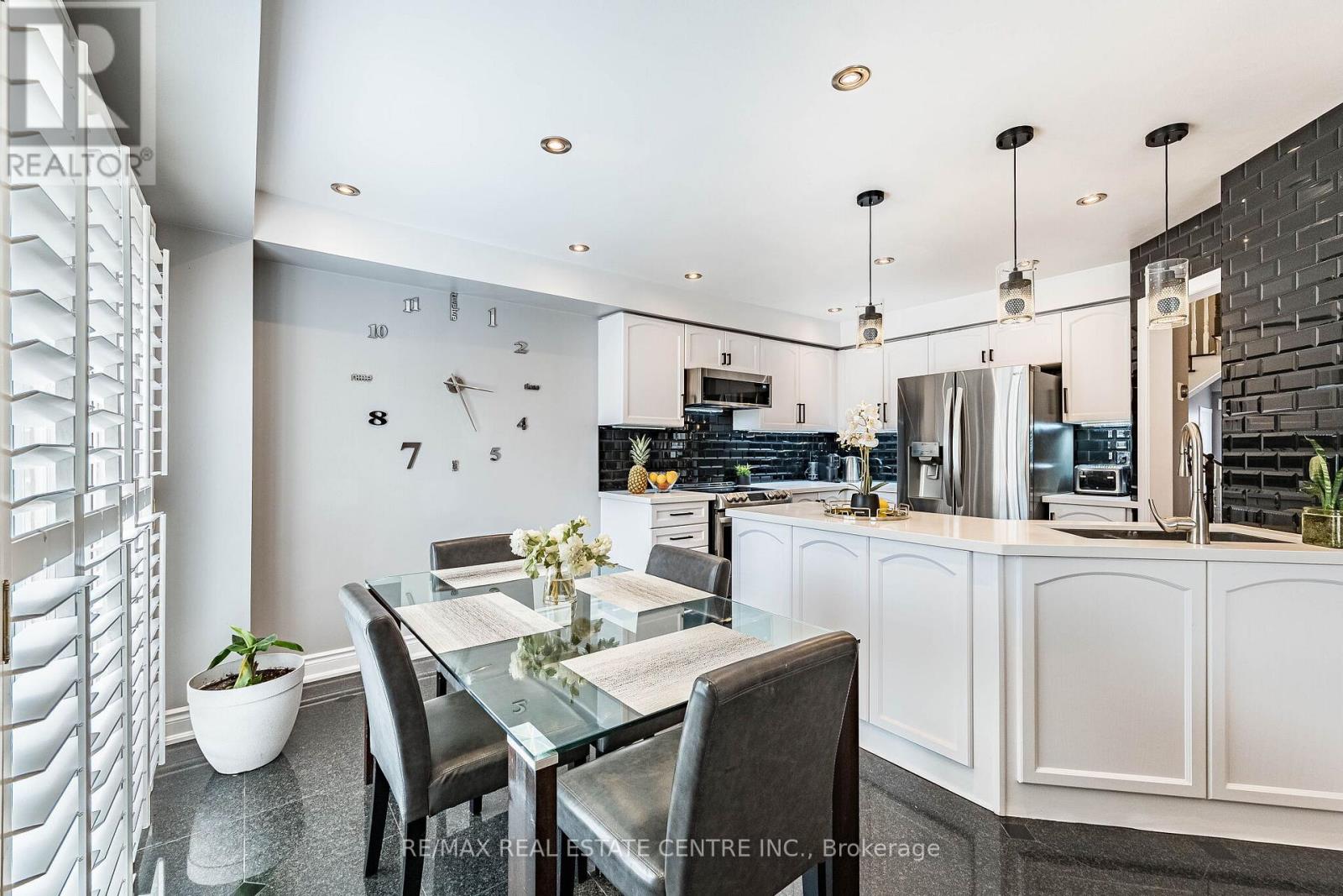 43 Briarcroft Road, Brampton, Ontario  L7A 1X7 - Photo 13 - W12968888