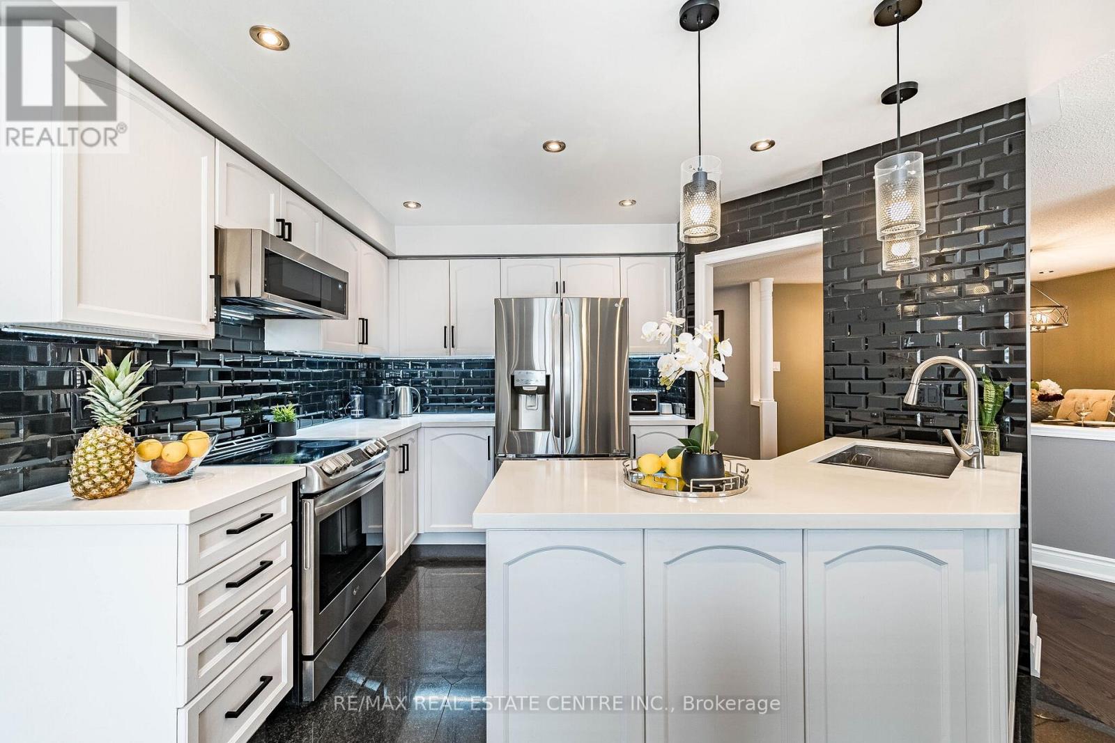 43 Briarcroft Road, Brampton, Ontario  L7A 1X7 - Photo 14 - W12968888