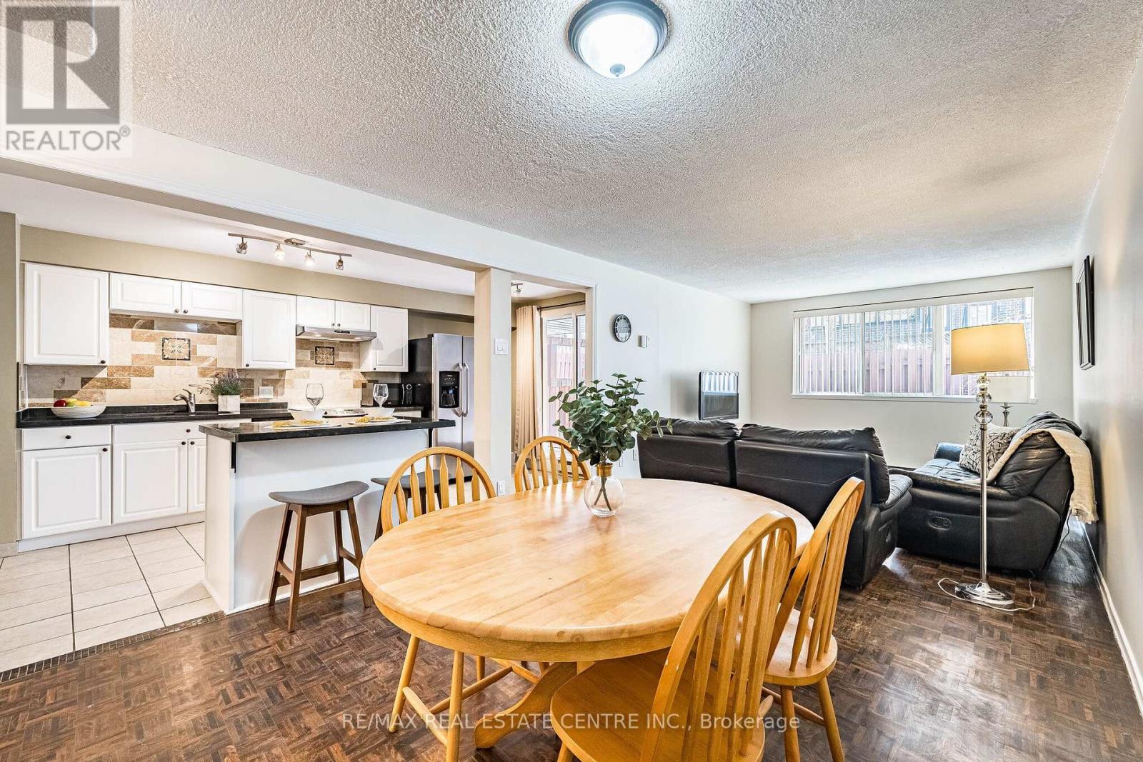 59 - 2170 Bromsgrove Road, Mississauga, Ontario  L5J 4J2 - Photo 5 - W12968890