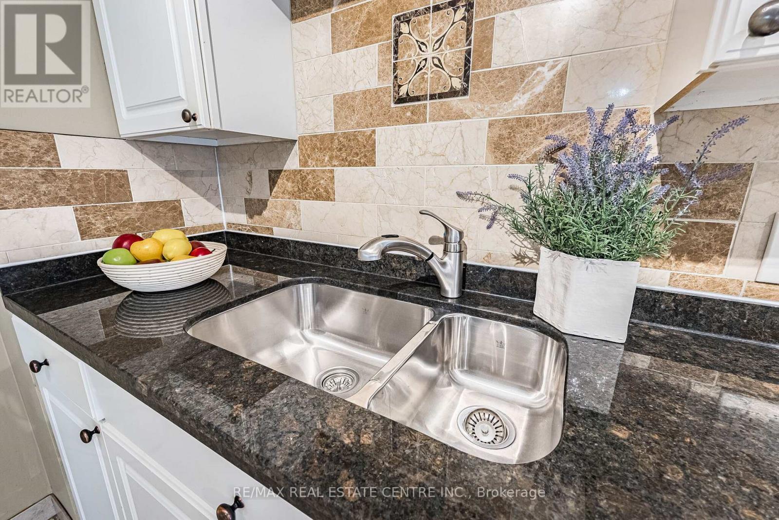 59 - 2170 Bromsgrove Road, Mississauga, Ontario  L5J 4J2 - Photo 9 - W12968890