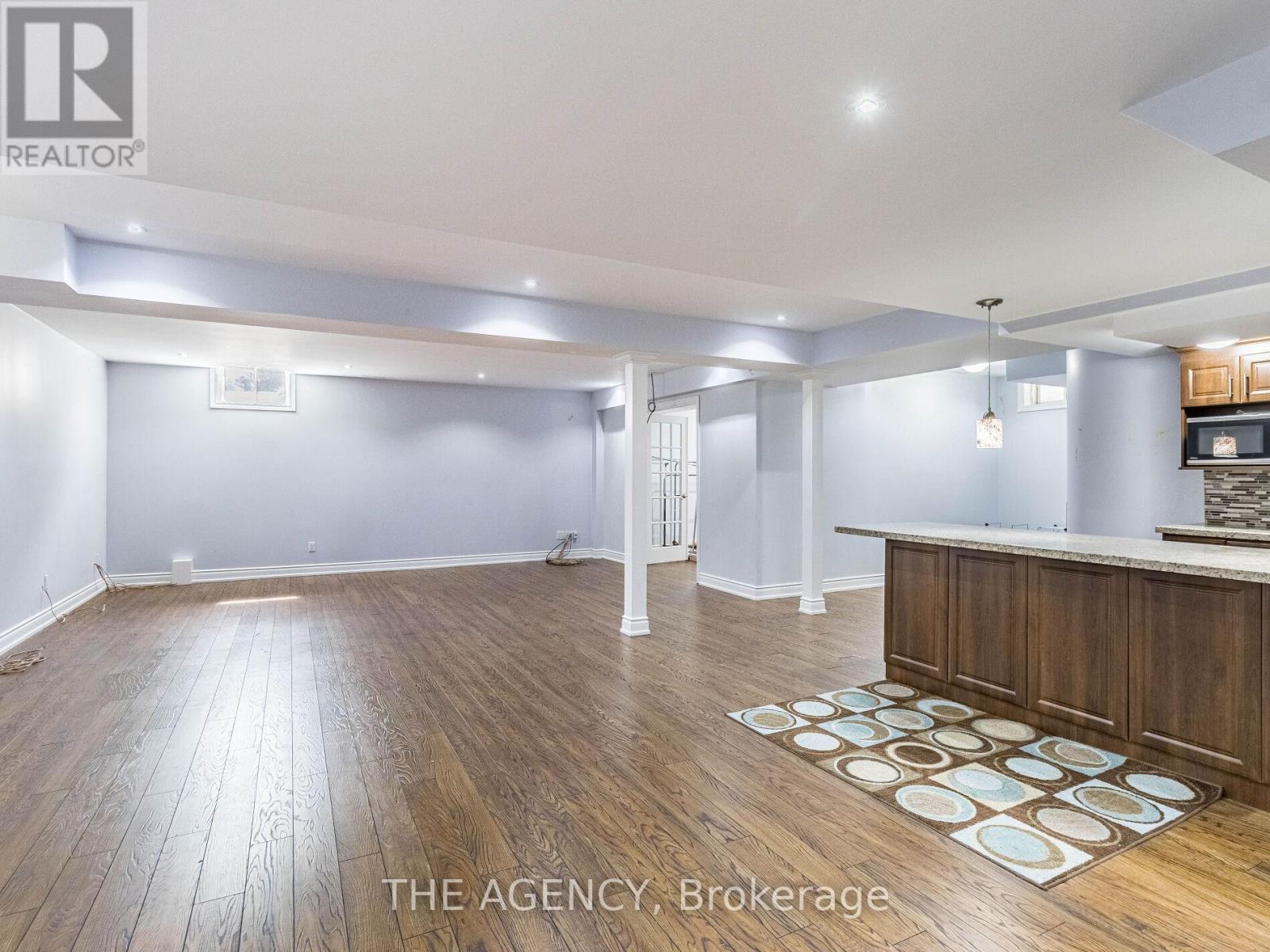 2340 Thruxton Drive, Oakville, Ontario  L6H 0C5 - Photo 33 - W12968910