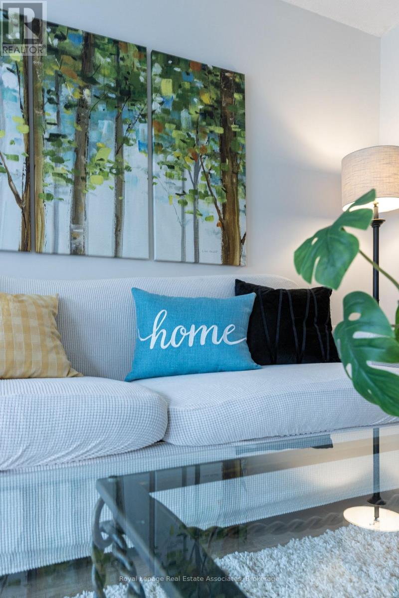 57 - 2605 Woodchester Drive, Mississauga, Ontario  L5K 2E3 - Photo 5 - W12968916