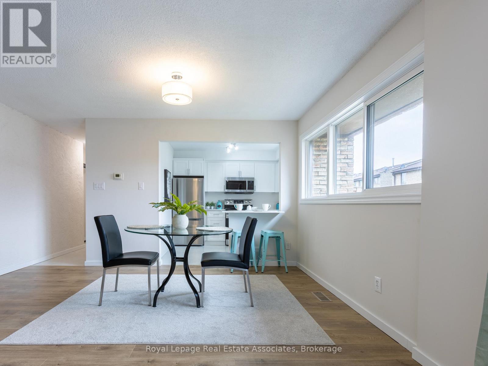 57 - 2605 Woodchester Drive, Mississauga, Ontario  L5K 2E3 - Photo 9 - W12968916