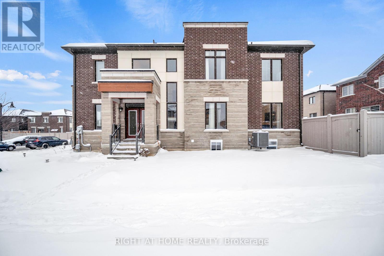 171 Great Falls Boulevard, Hamilton, Ontario  L8B 1Y6 - Photo 1 - X12968788