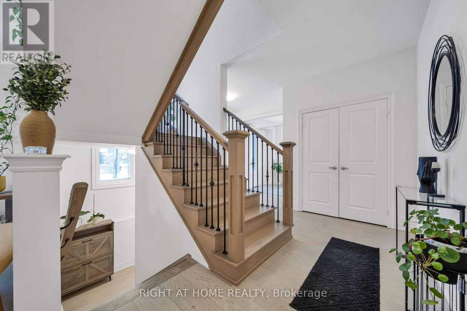 171 Great Falls Boulevard, Hamilton, Ontario  L8B 1Y6 - Photo 7 - X12968788