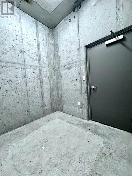 406 - 318 Spruce Street, Waterloo, Ontario  N2L 0E9 - Photo 21 - X12968828