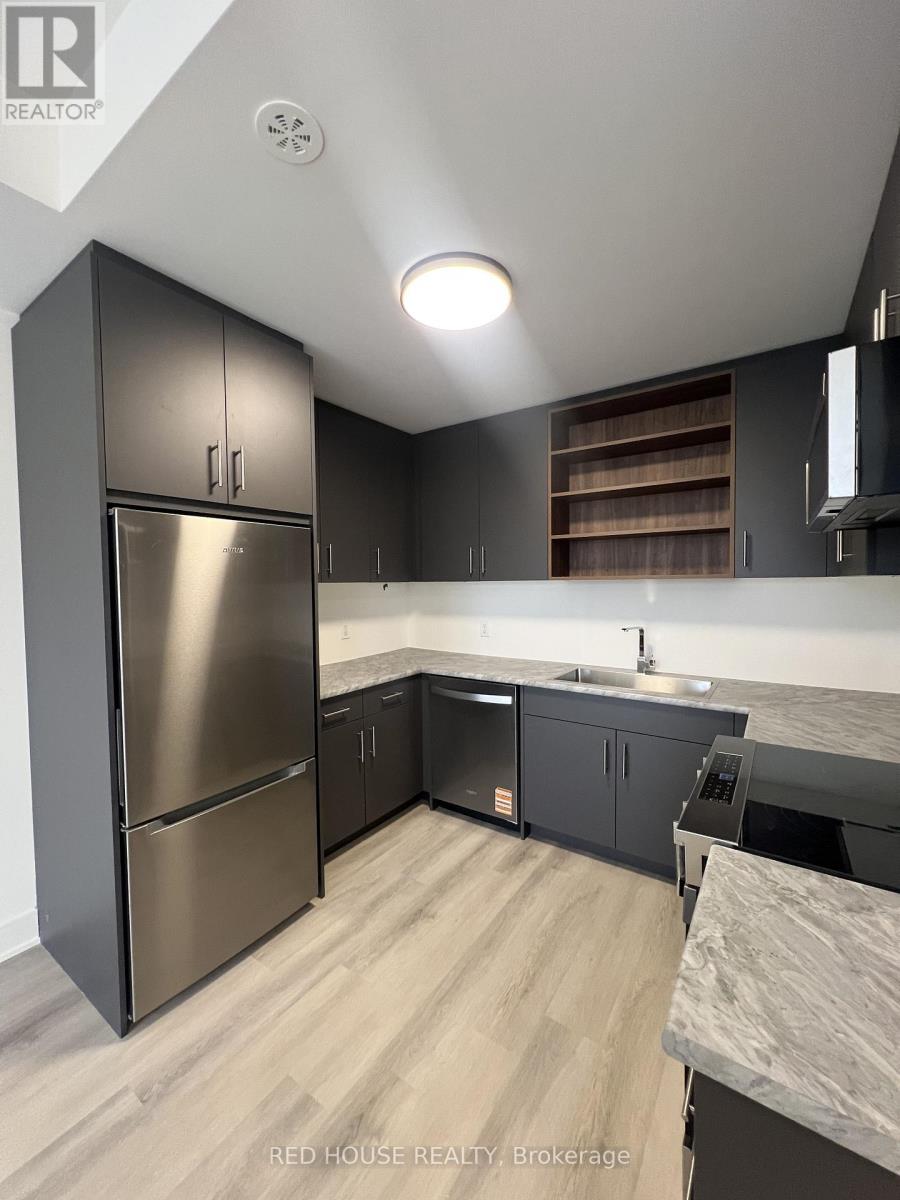 158 Everett Common, St. Catharines, Ontario  L2P 0G7 - Photo 10 - X12968834