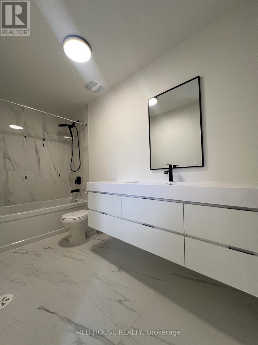 158 Everett Common, St. Catharines, Ontario  L2P 0G7 - Photo 21 - X12968834