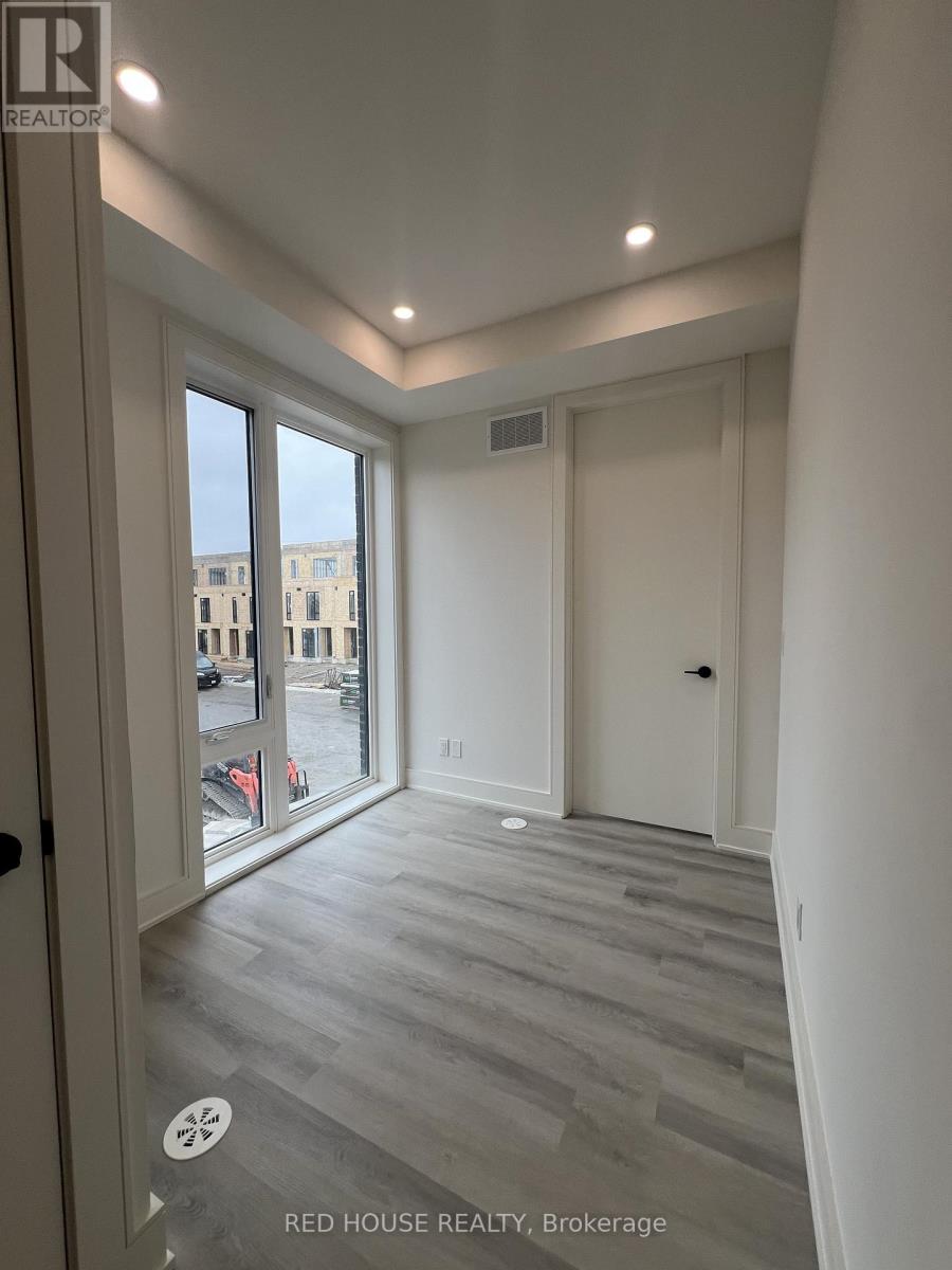 174 Everett Common, St. Catharines, Ontario  L2P 0G7 - Photo 10 - X12968836