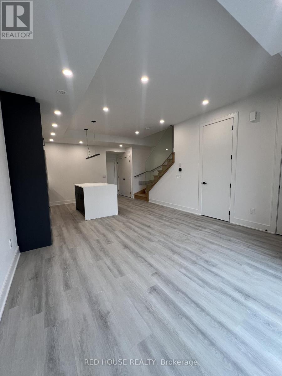 174 Everett Common, St. Catharines, Ontario  L2P 0G7 - Photo 7 - X12968836