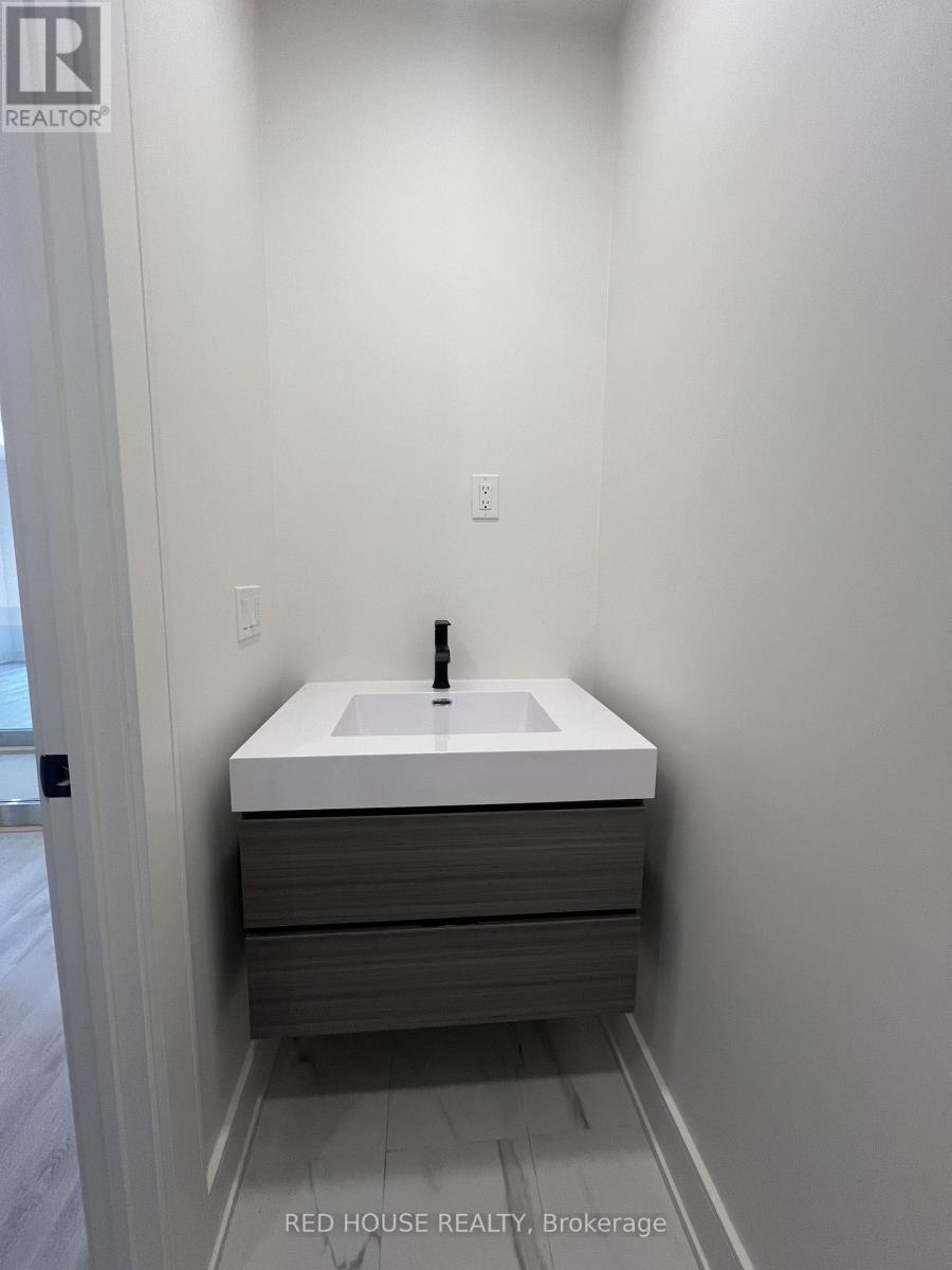 176 Everett Common, St. Catharines, Ontario  L2P 0G7 - Photo 13 - X12968838