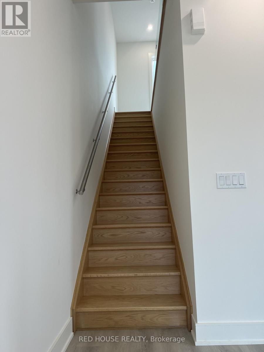 176 Everett Common, St. Catharines, Ontario  L2P 0G7 - Photo 14 - X12968838