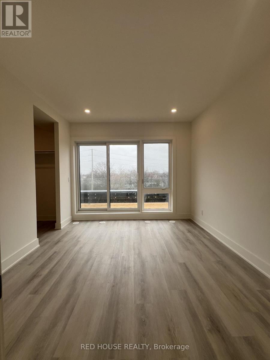 176 Everett Common, St. Catharines, Ontario  L2P 0G7 - Photo 15 - X12968838