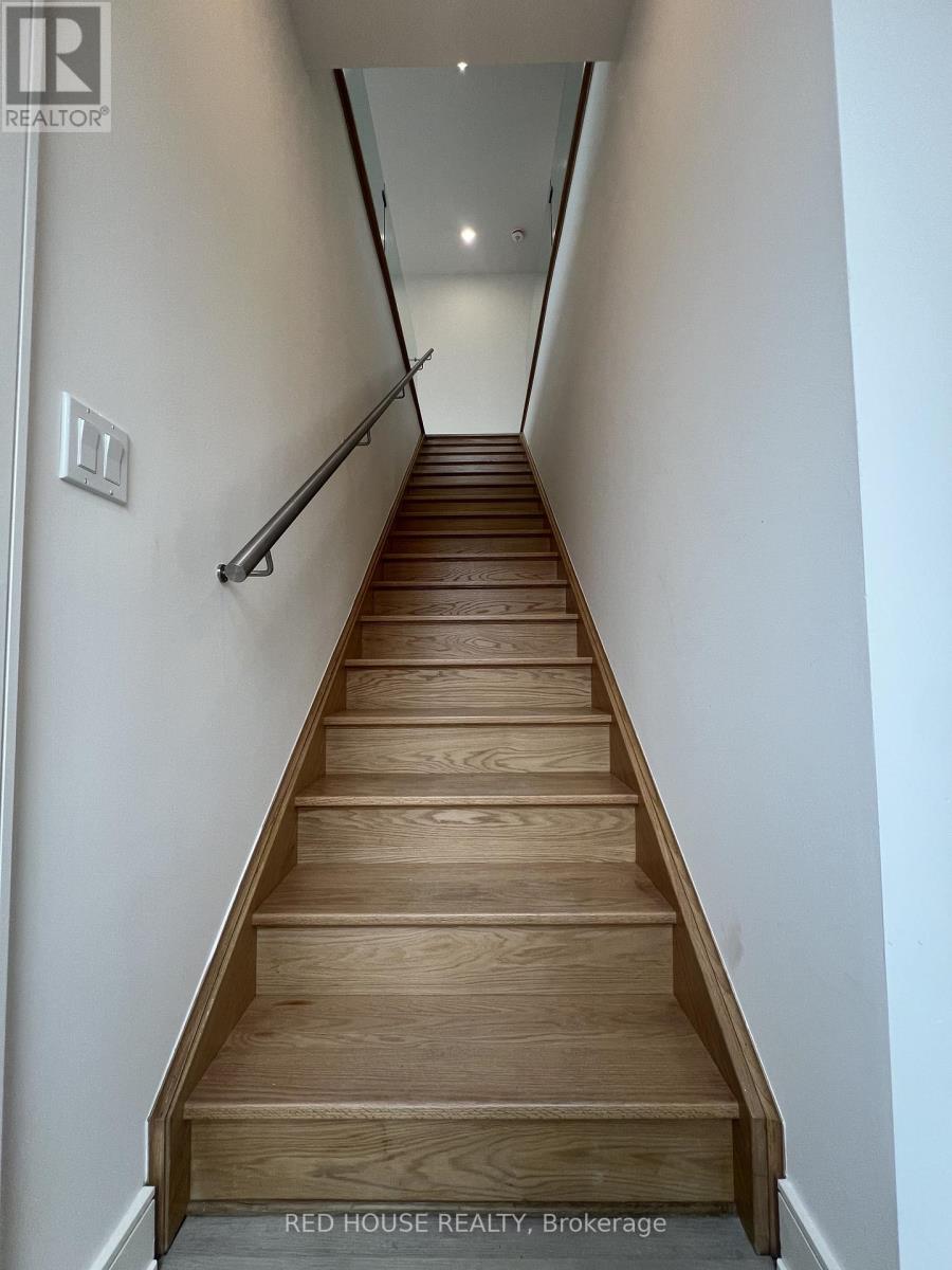 176 Everett Common, St. Catharines, Ontario  L2P 0G7 - Photo 3 - X12968838