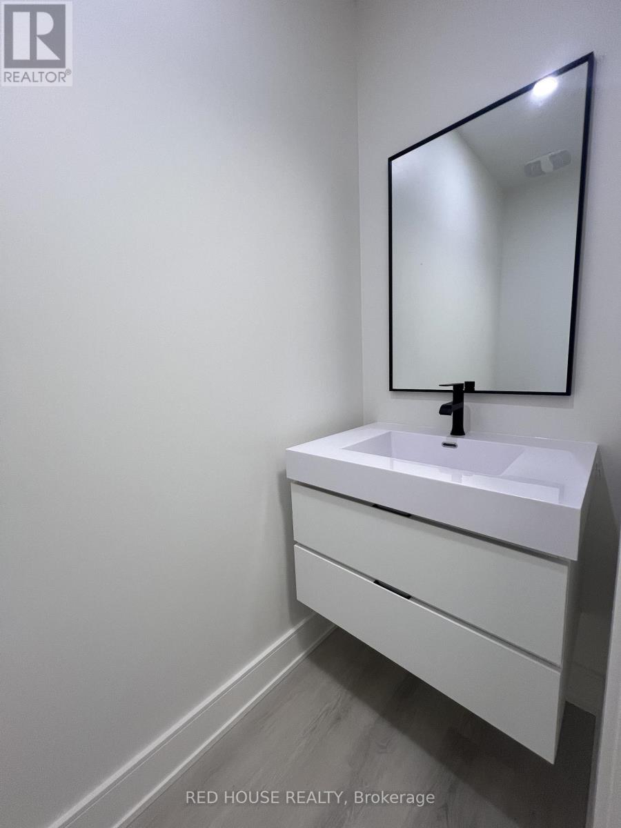 98 Everett Common, St. Catharines, Ontario  L2P 0H1 - Photo 13 - X12968842