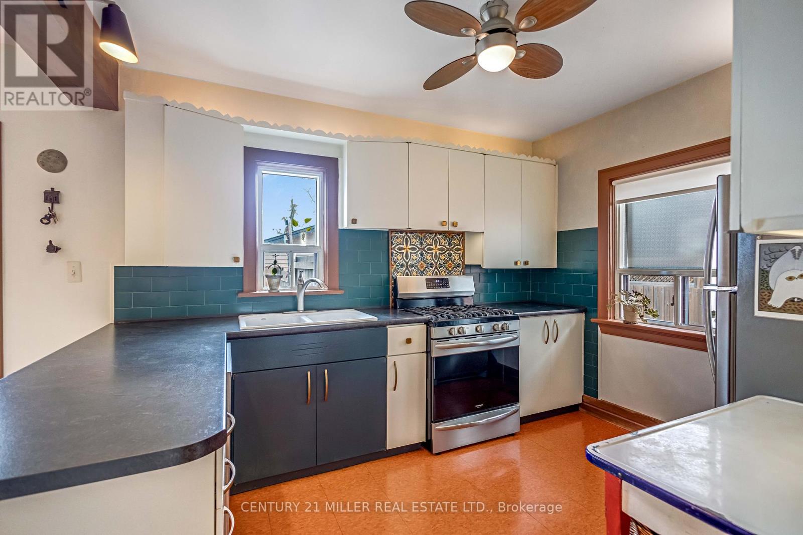 135 Macaulay Street E, Hamilton, Ontario  L8L 3X5 - Photo 8 - X12968868