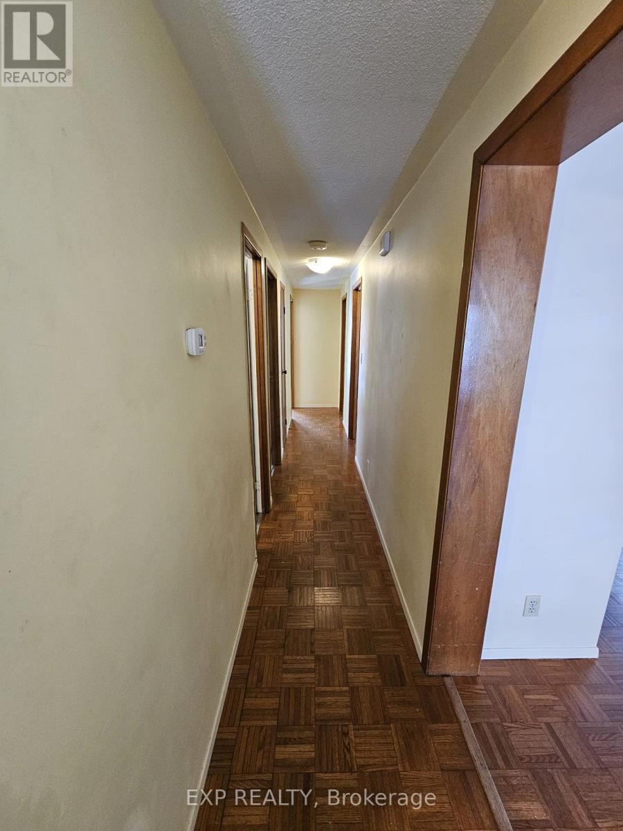 18 Valley Crescent, Elliot Lake, Ontario  P5A 2G6 - Photo 10 - X12968880