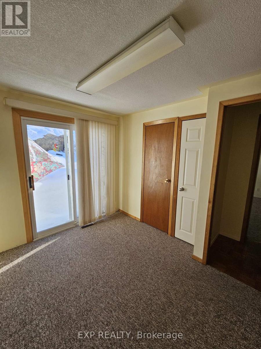 18 Valley Crescent, Elliot Lake, Ontario  P5A 2G6 - Photo 14 - X12968880