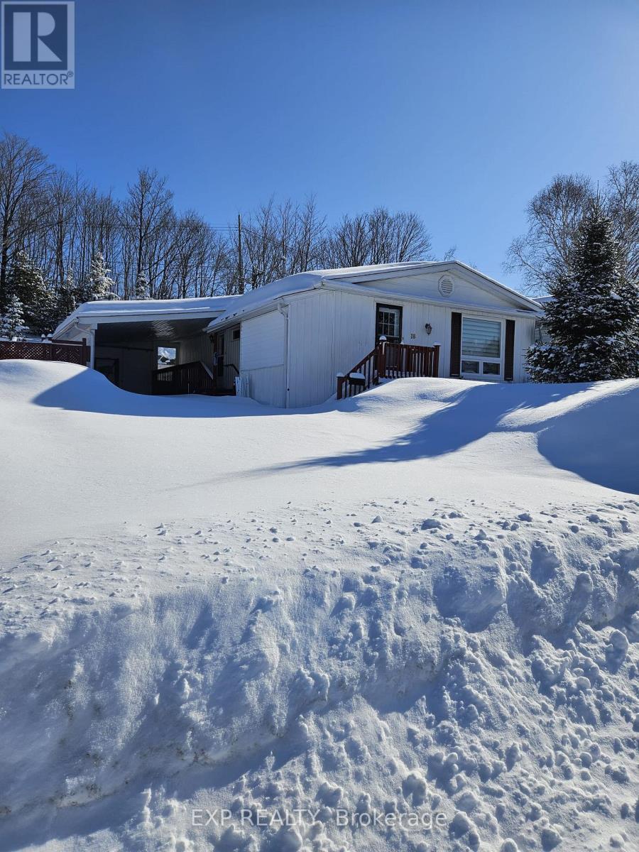 18 Valley Crescent, Elliot Lake, Ontario  P5A 2G6 - Photo 2 - X12968880