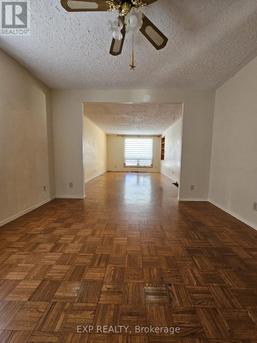 18 Valley Crescent, Elliot Lake, Ontario  P5A 2G6 - Photo 7 - X12968880