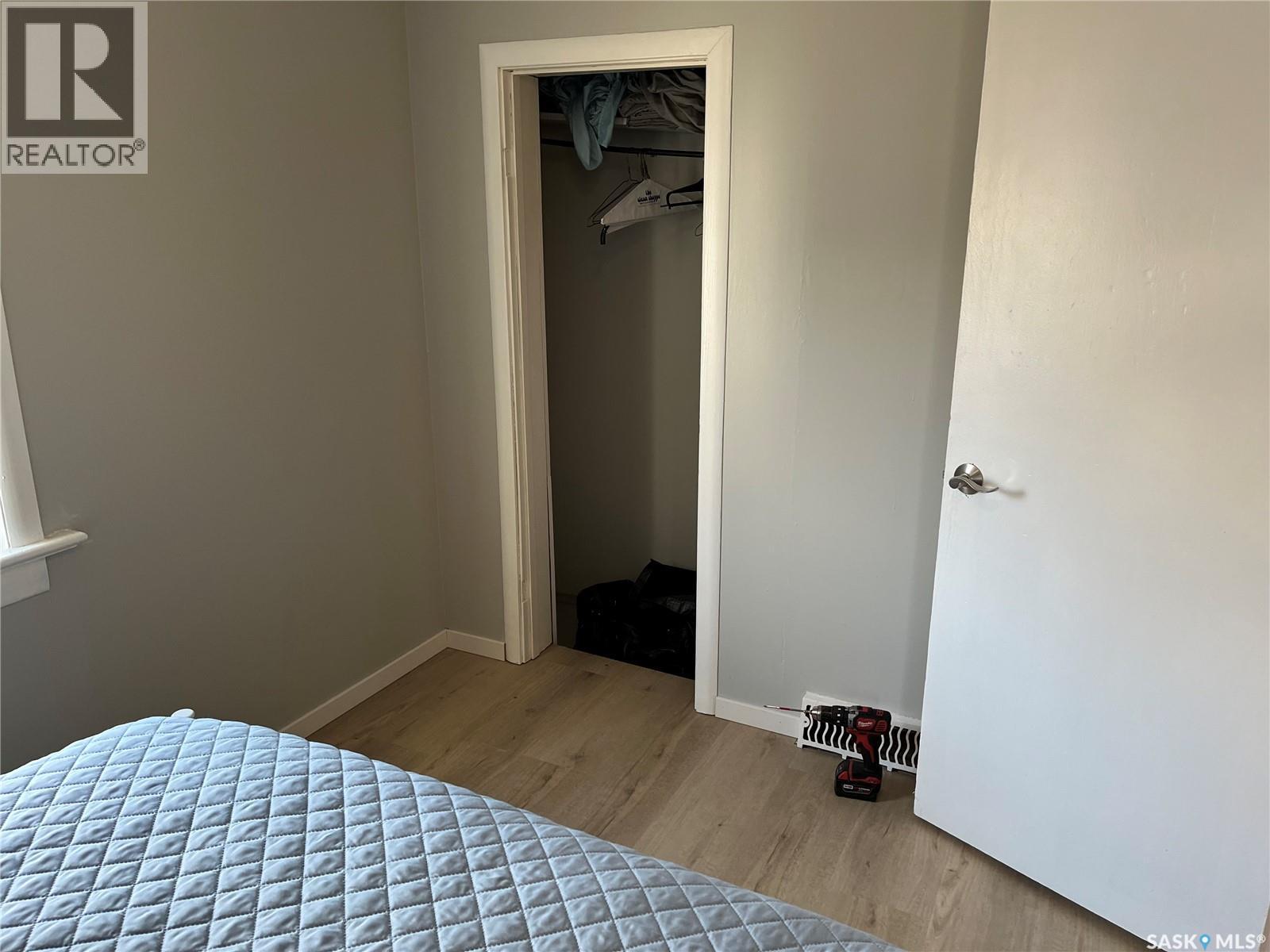 219 1st Avenue, Gravelbourg, Saskatchewan  S0H 1X0 - Photo 13 - SK032276