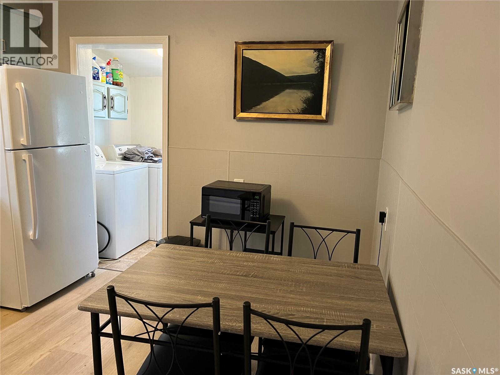 219 1st Avenue, Gravelbourg, Saskatchewan  S0H 1X0 - Photo 7 - SK032276