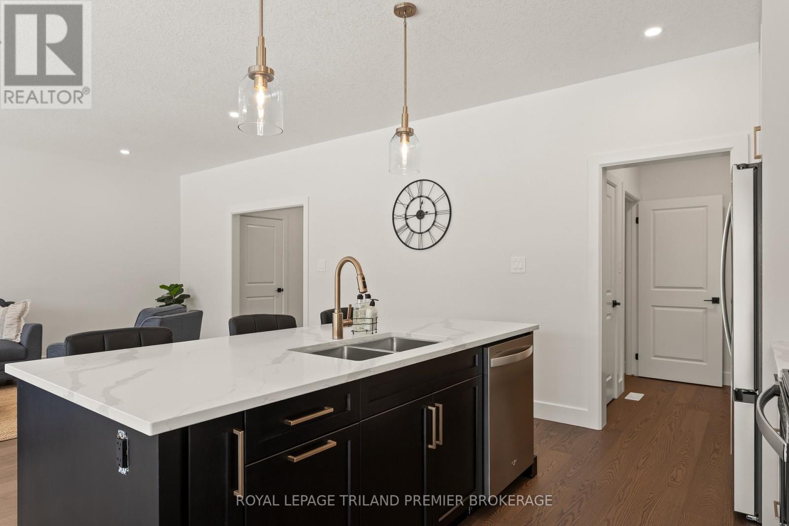 2831 Buroak Drive, London North, Ontario  N6G 0N7 - Photo 15 - X12969002