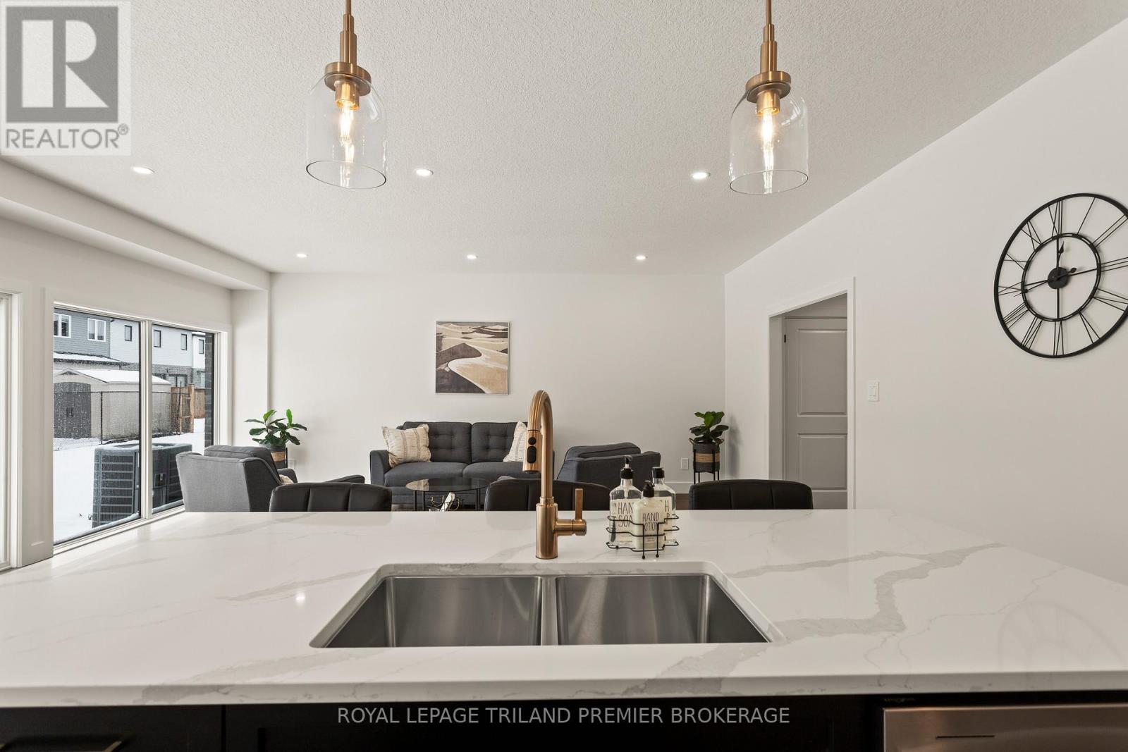 2831 Buroak Drive, London North, Ontario  N6G 0N7 - Photo 18 - X12969002