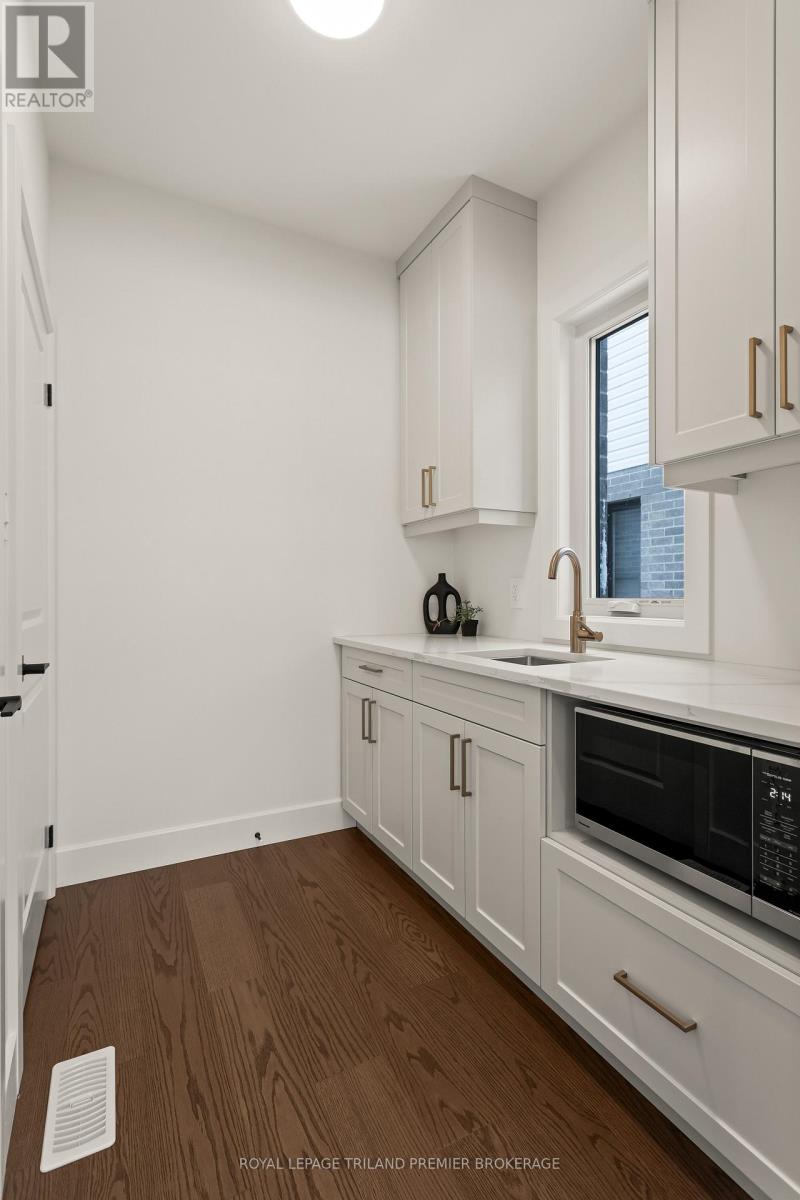 2831 Buroak Drive, London North, Ontario  N6G 0N7 - Photo 19 - X12969002