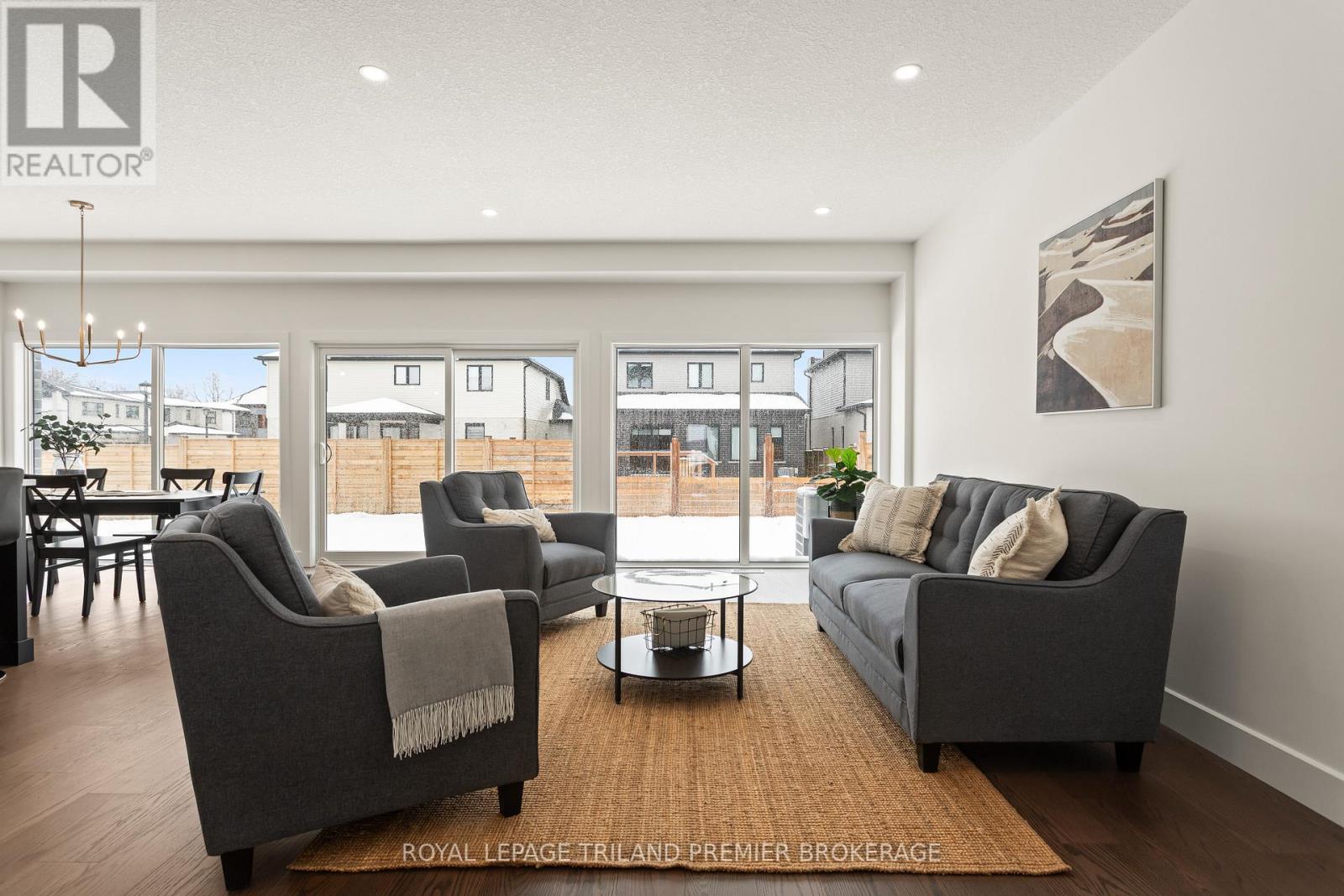 2831 Buroak Drive, London North, Ontario  N6G 0N7 - Photo 5 - X12969002